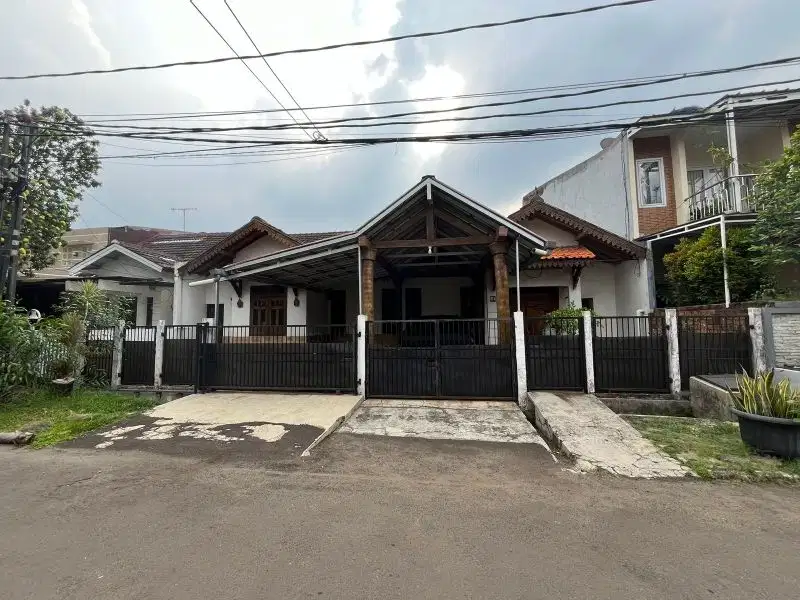 DIJUAL RUMAH UNIK DI PERUMAHAN CINERE