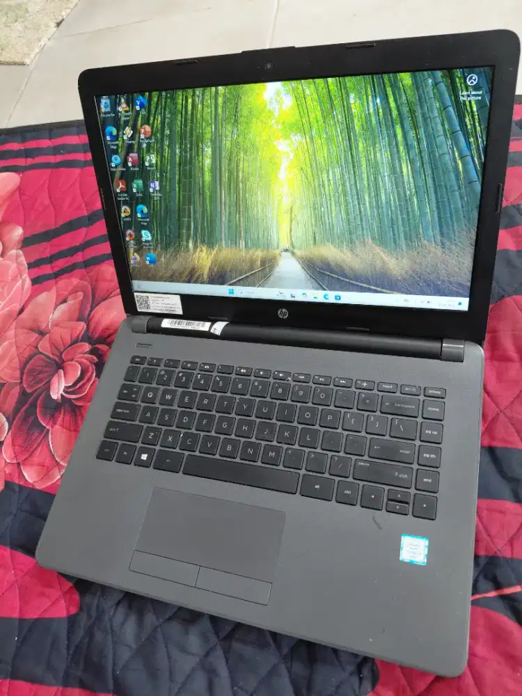 Hp 240 i3 6006u/4/128ssd ddr4