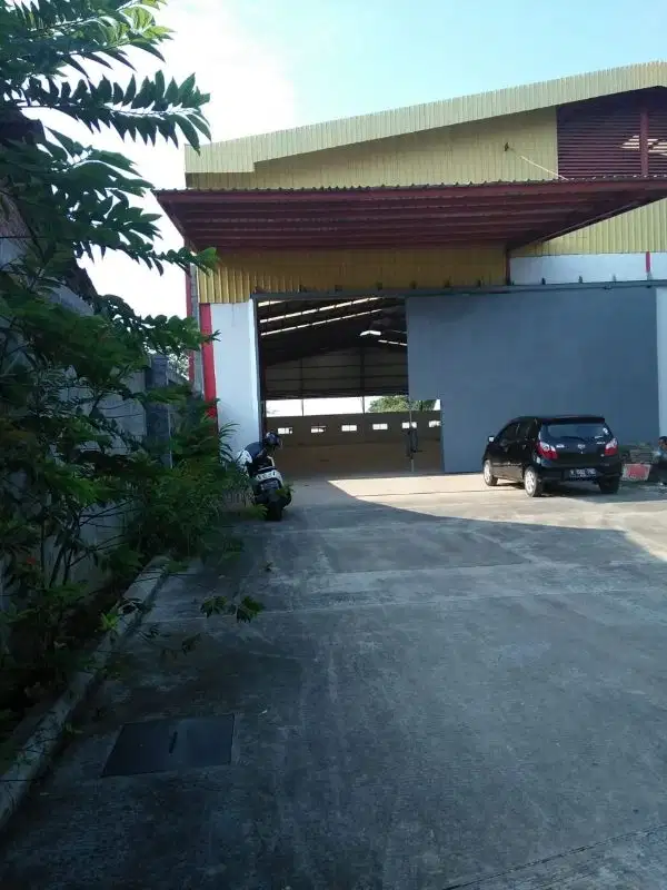 DIJUAL GUDANG di JL.Raya Narogong KM 10