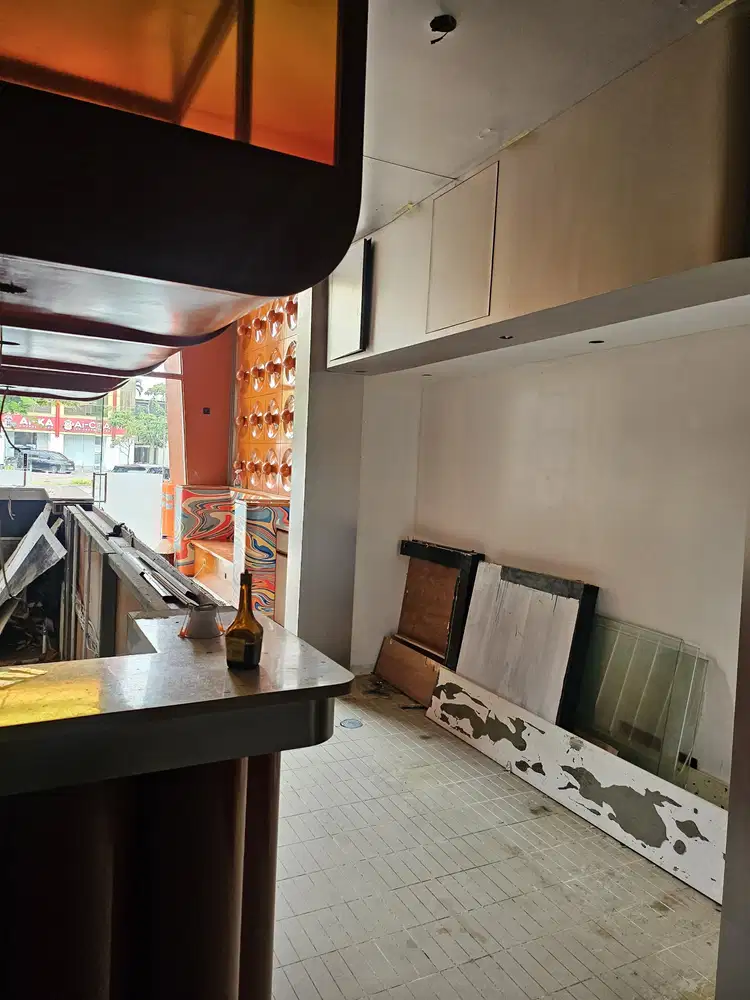 Ruko Golf Island Beach Boulevard Hadap Jalan Raya