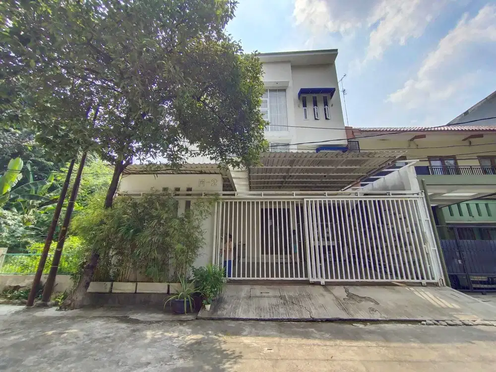 Rumah bagus ada lift 3lt dalam komplek di Sentani, Gunung sahari