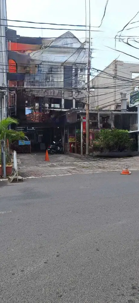 Ruko Gandeng di Pulo Gadung - 4 Lantai!