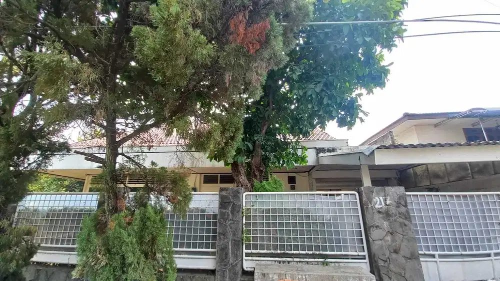 DISEWA RUMAH 2 LT Lokasi STRATEGIS