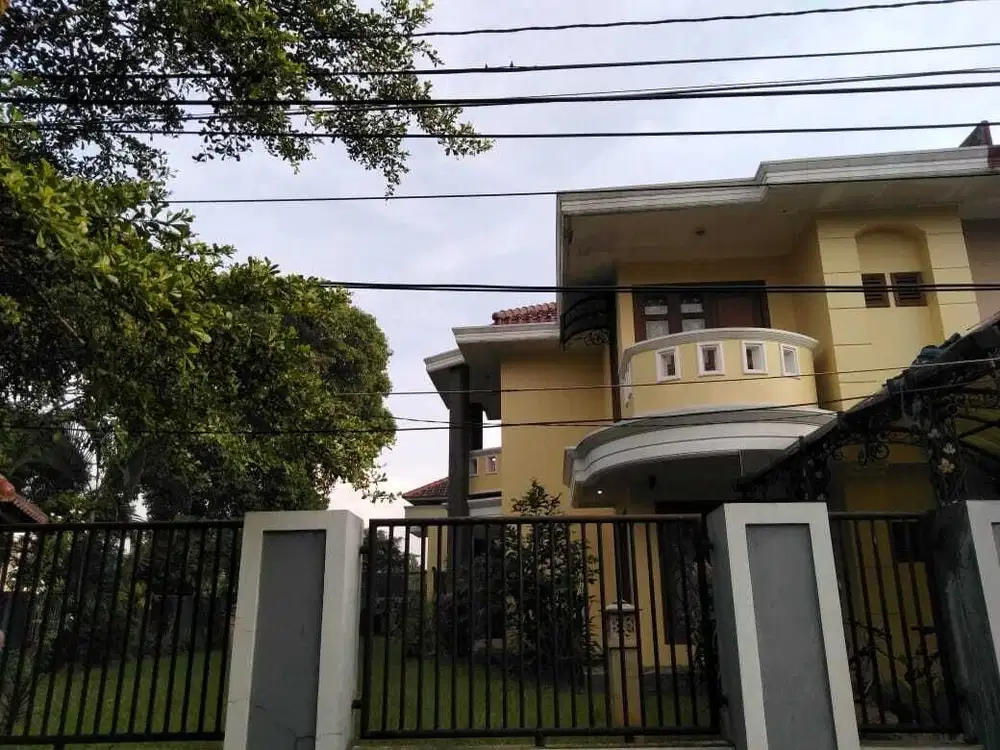 Dijual Rumah Nyaman dan Strategis di Bukit Cinere Indah - Dekat Tol Li