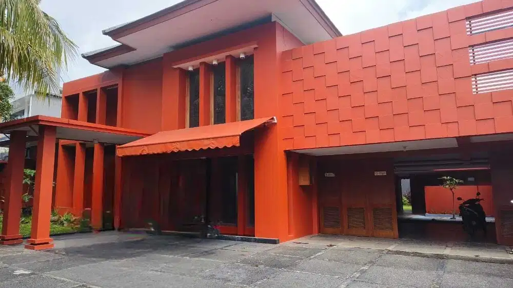 Dijual Rumah Mewah Daerah Komersial di Lebak Bulus, Jakarta Selatan