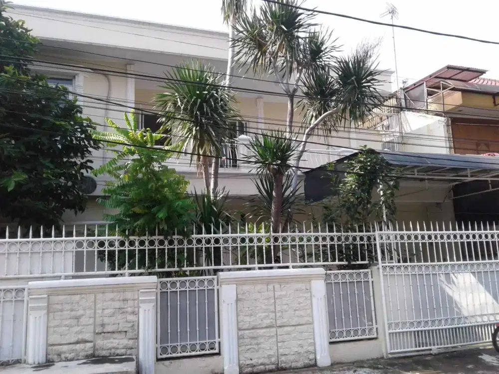 Rumah Bagus Di Cempaka Putih Tengah Jakarta Pusat
