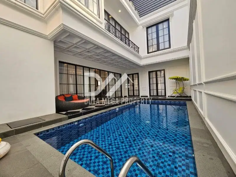 DIJUAL Rumah Cantik Hook ada Pool di Bintaro Sektor 7