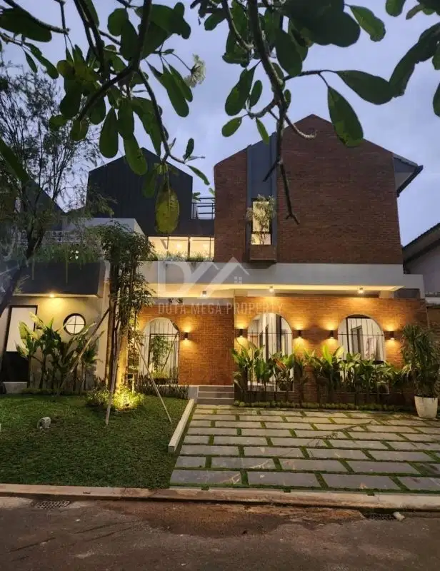 DIJUAL RUMAH CANTIK BANGUNAN BARU DI BSD SERPONG TANGERANG