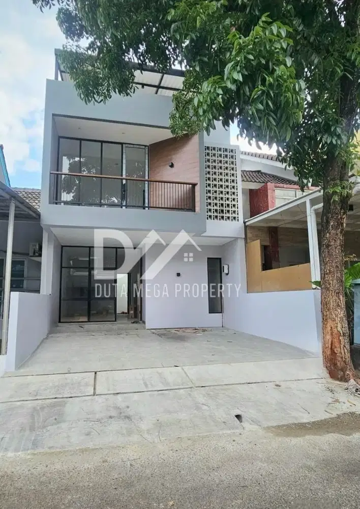 Dijual Capat Rumah Cantik Bangunan Baru dekat pintu toll di Graha Raya