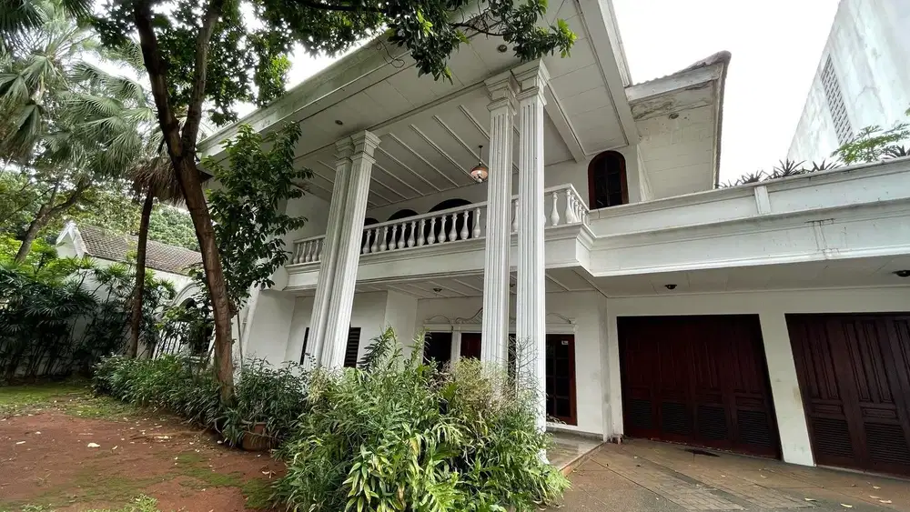 Dijual Rumah mewah jalan besar, siap huni di Pondok Indah, harga murah