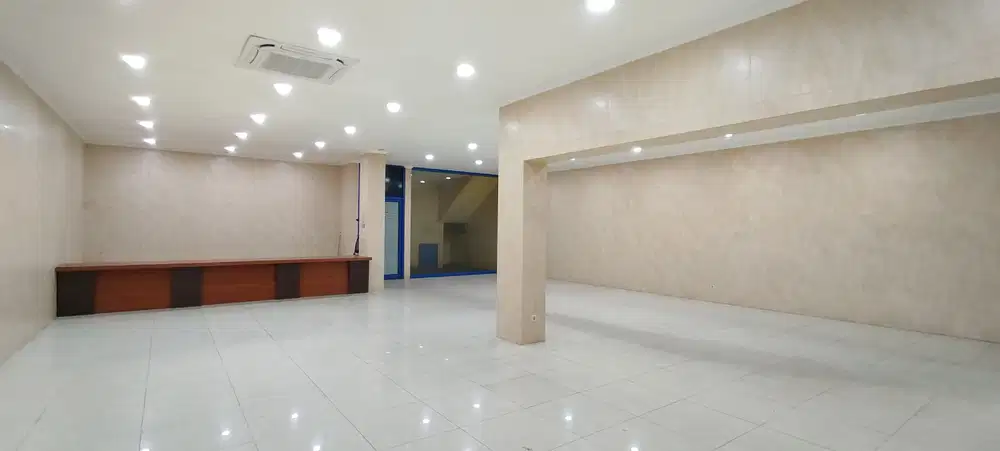 Ruko 2 gandeng dengan LIFT dan GENSET di komp. Ruko pangeran Jayakarta