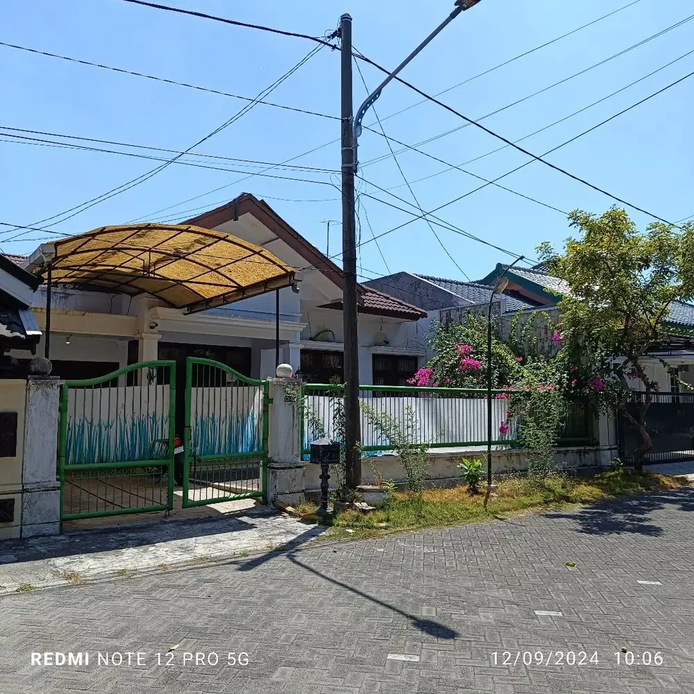 Dijual Rumah Luas, Bagus, dan Strategis di Rungkut Mapan Surabaya