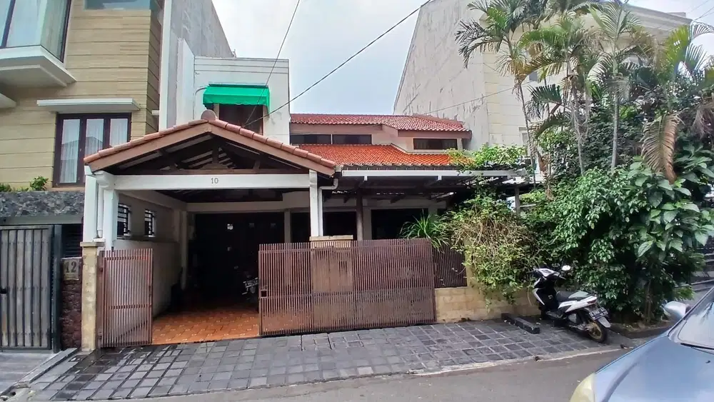 Rumah di Pondok Indah , Murah, Jarang Ada, Lingkungan tenang, one gate system