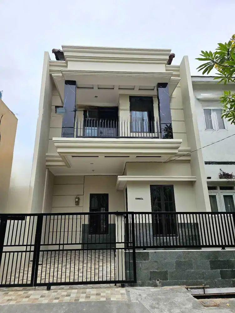 Dijual CEPAT Rumah Cantik bangunan baru di Graha Raya