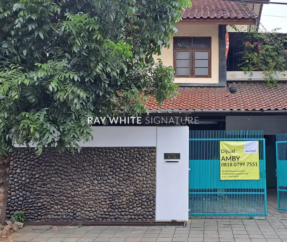 Dijual Rumah Area Bagus bentuk tanah persegi panjang cocok untuk hunia