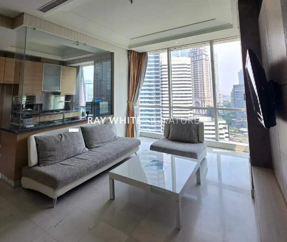 Apartement 3bdr Lantai tinggi di The Peak at Sudirman