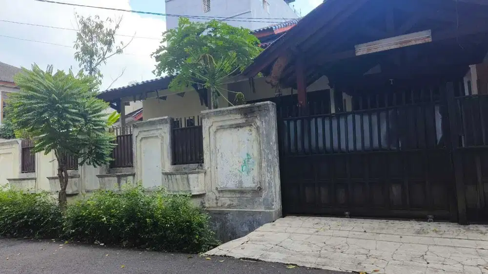 Rumah 2 Lantai Lokasi Sangat Strategis di Lebak Bulus Jakarta Selatan