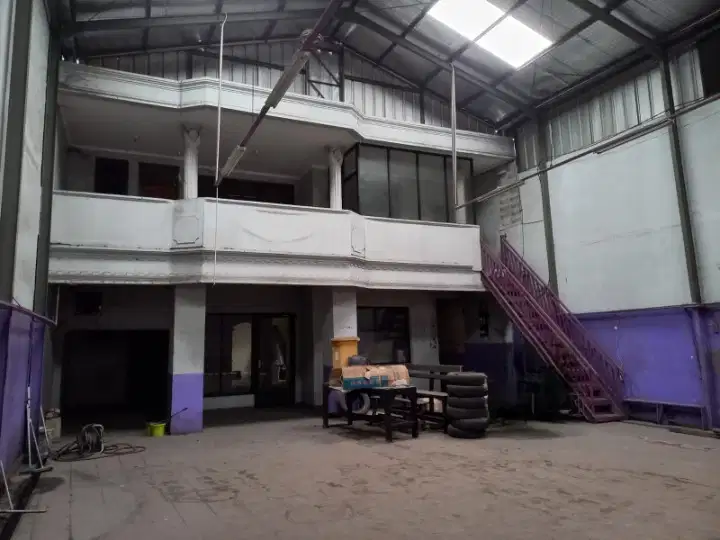 Dijual dan Disewa Gudang / Showroom di Raya Bekasi - Bekasi