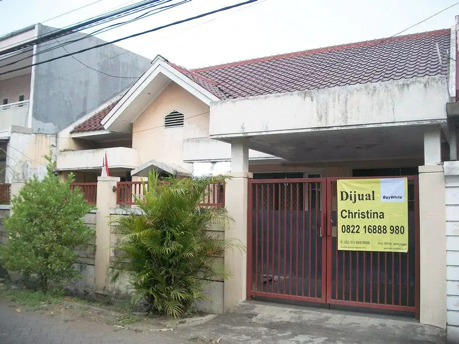 Rumah di Kutisari Indah Utara