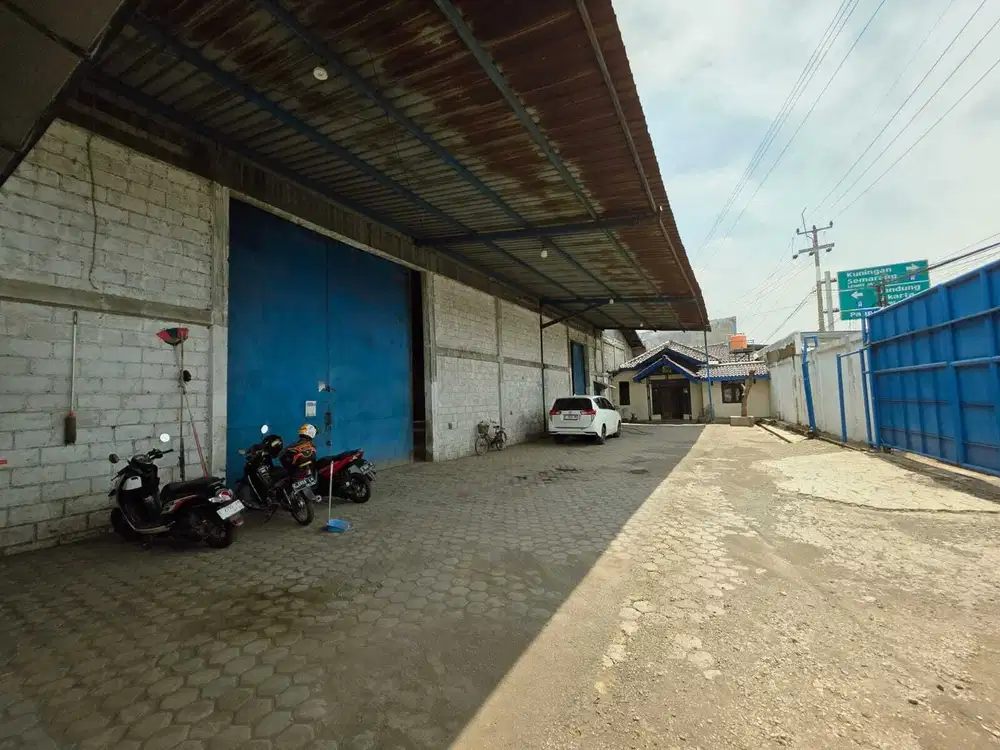 Sewa Gudang Siap Pakai di Mainroad Plumbon, Cirebon