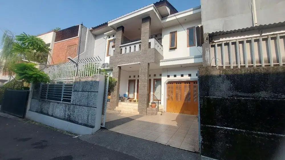 Dijual Rumah Nyaman Daerah Tebet Jakarta Selatan Akses 2 Mobil