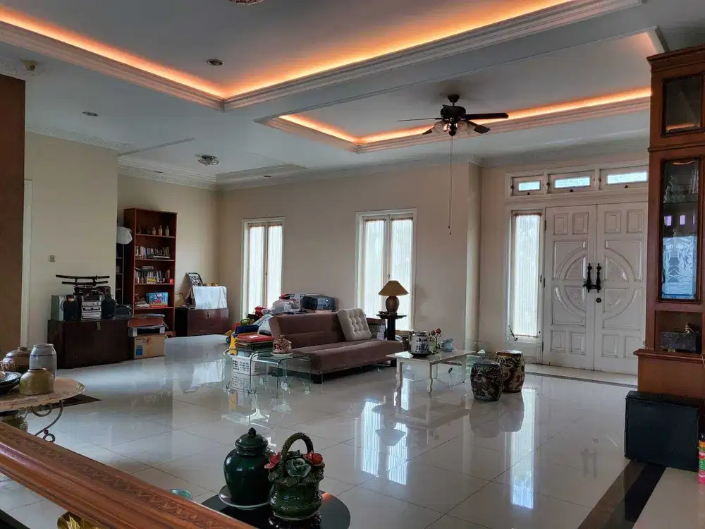 Dijual Rumah Cantik    siap huni di daerah Pulomas    Lokasi strateg