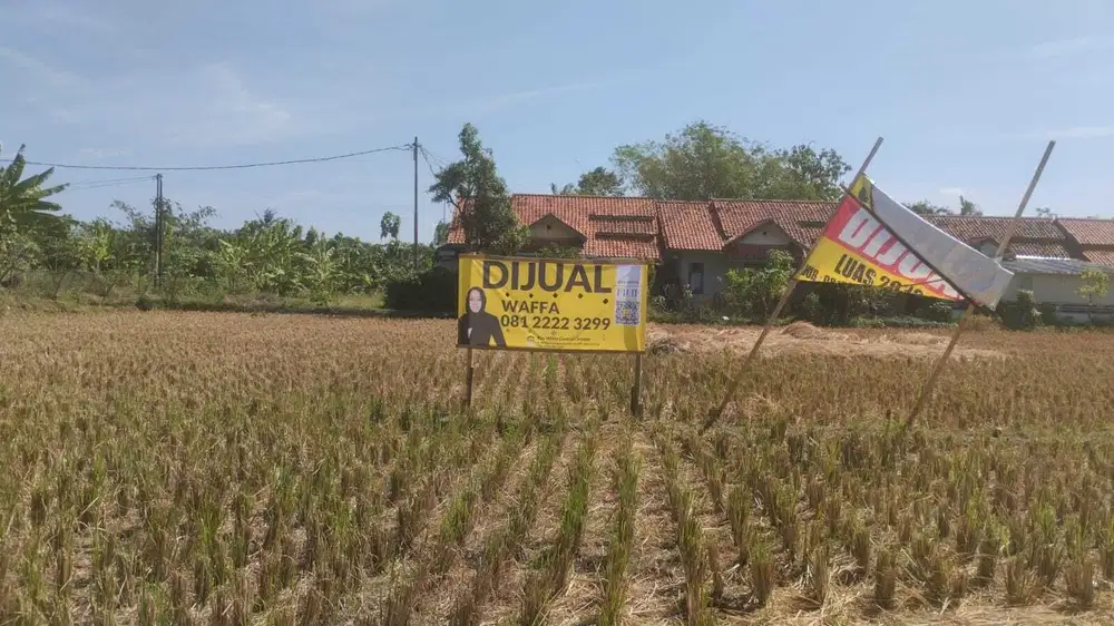 Tanah 2032 m2 SHM Pinggir Jalan Raya di Cigasong, Majalengka