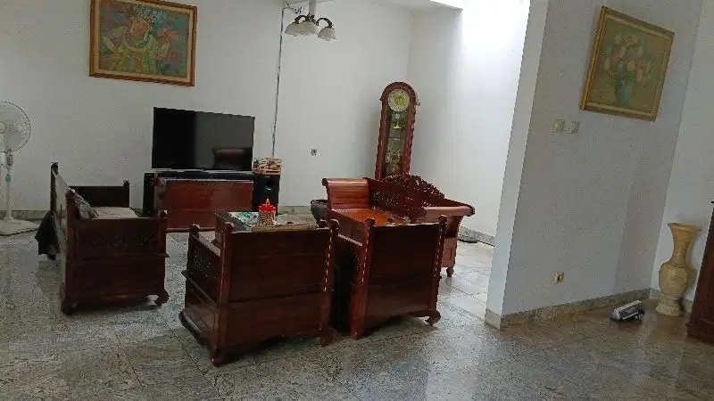 Dijual cepat rumah lokasi strategis Cirendeu Permai Lebak Bulus