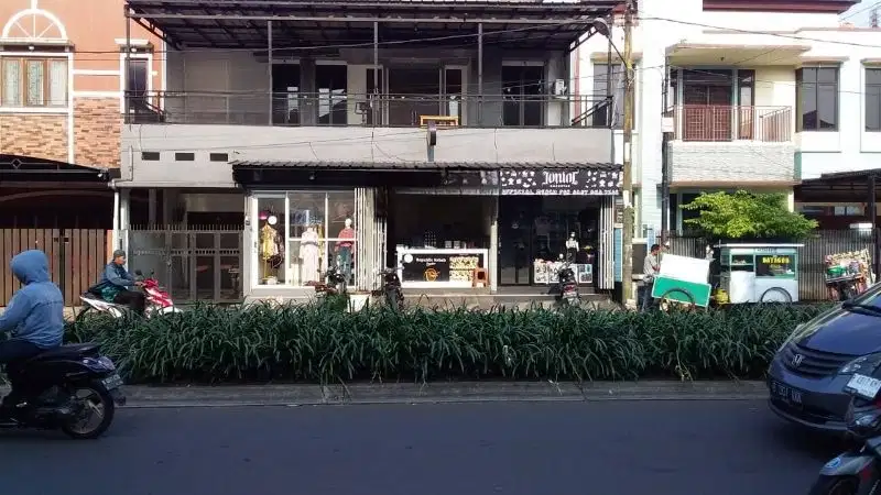 Rumah 2 Lantai di Taman Galaxy Bekasi