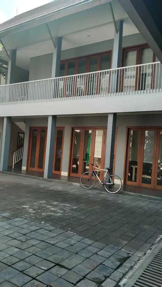 Disewakan gedung di rawamangun jakarta timur