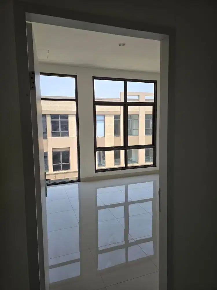 SEGERA DISEWAKAN RUKO DI DEKAT ICE BSD DAN CAFE NEIGHBORHOOD 3 LANTAI