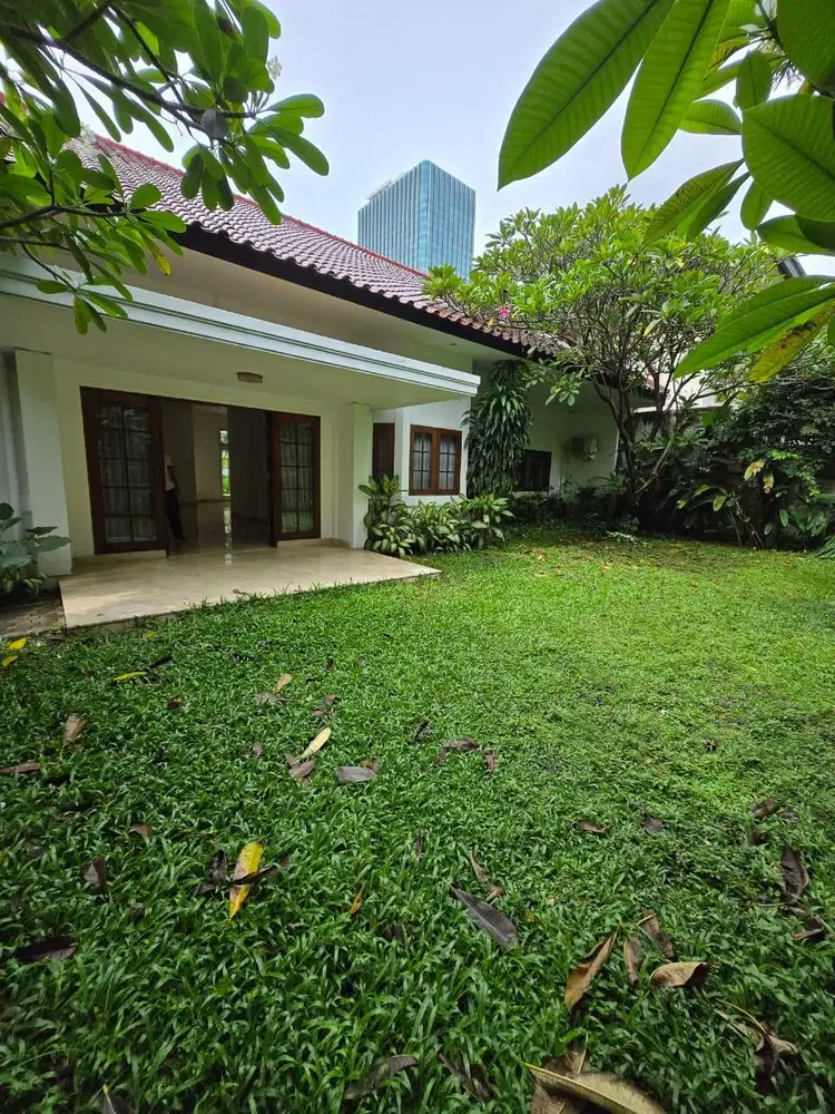 Rumah Mewah Megah 1 Lt Kolam Renang Kebayoran Baru, Jaksel