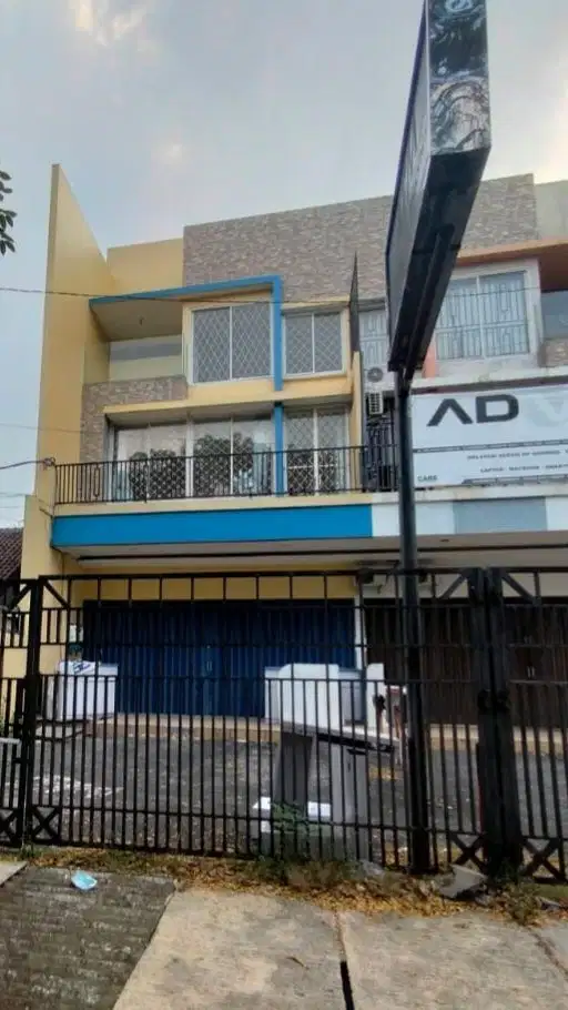 Ruko 3 lantai tengah kota semarang