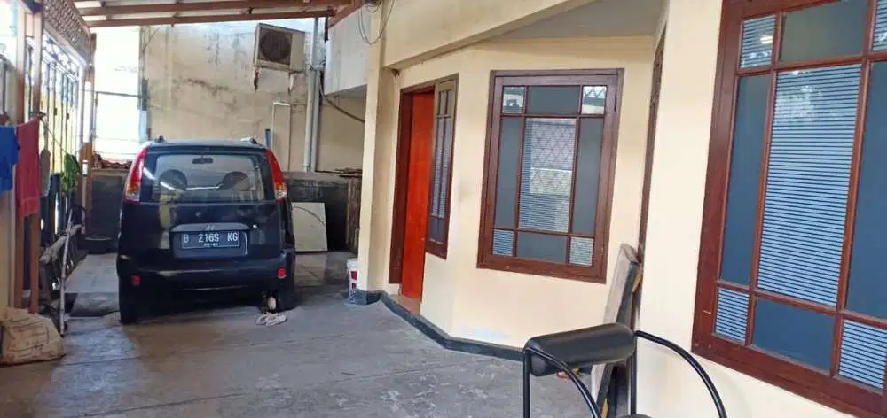 Rumah Asri di kawasan Elite Tebet Barat Dalam Jakarta Selatan