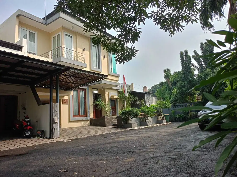 Rumah Eklusif dan Mewah di  Pejaten Barat Jakarta Selatan