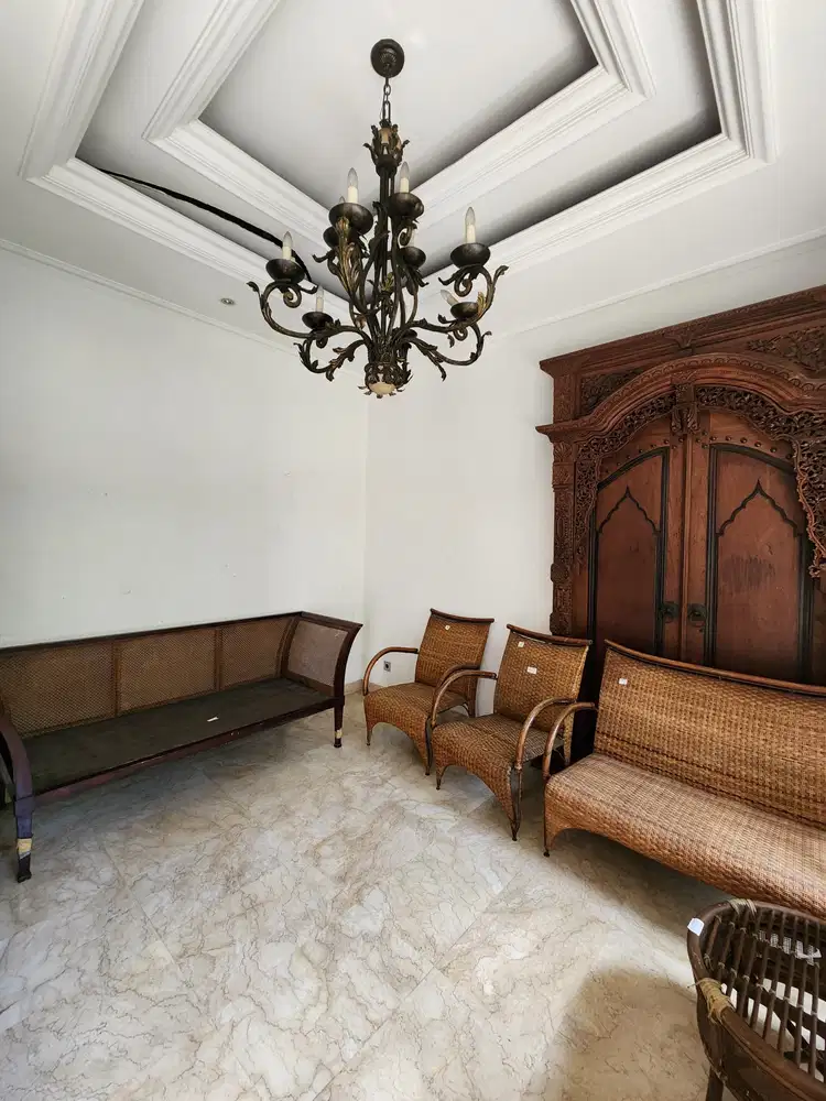 Dijual Rumah Asri di Pondok Indah, Jakarta Selatan