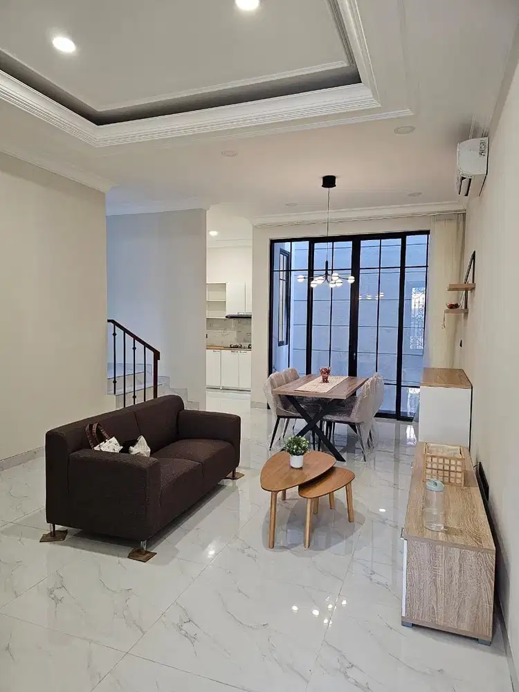 Dijual rumah Brand New di Summarecon Kelapa Gading