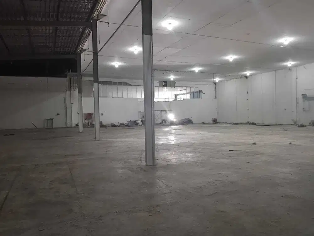 Disewakan Gudang Siap Pakai ( proses renovasi ) di Cirebon