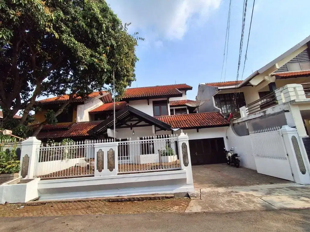DISEWA Rumah Asri  Siap Huni Di Pangkalan Jati - Pd Labu