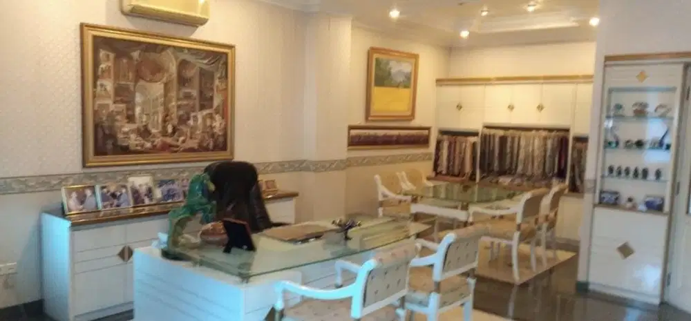 Dijual ruko pasar pagi  Lt 5 x 18= 90 m2 SHM. Bagus lgs tersewa