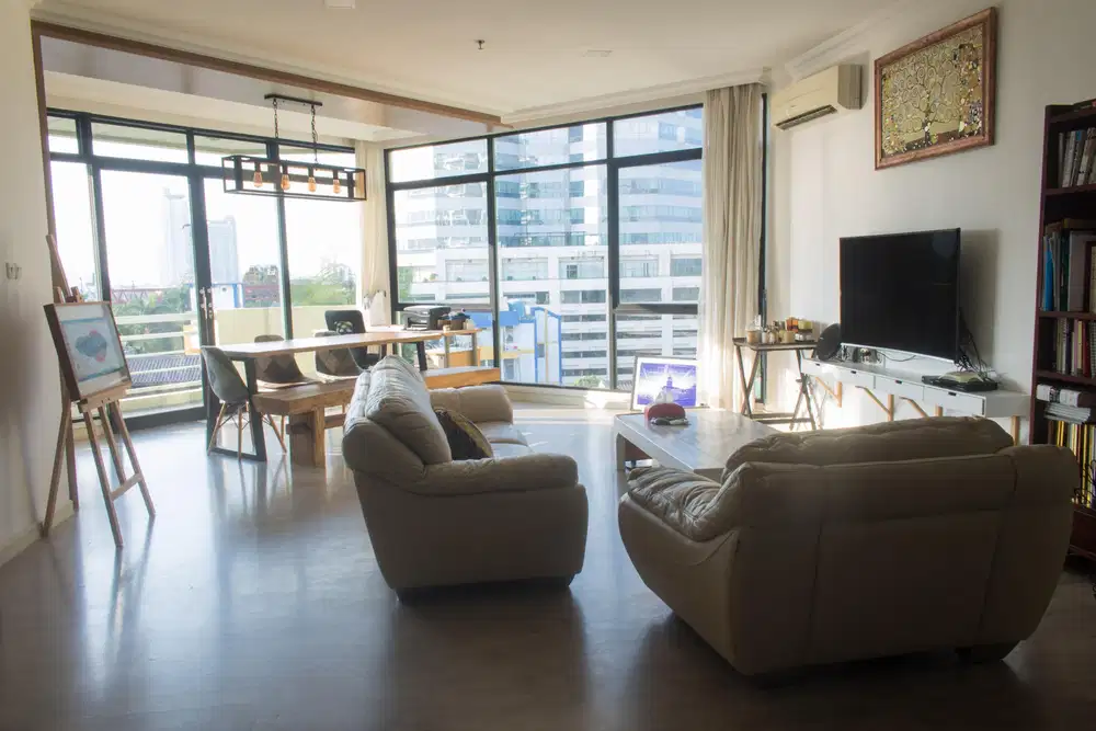 Apartemen Siap Huni 2 BR dengan View Kota