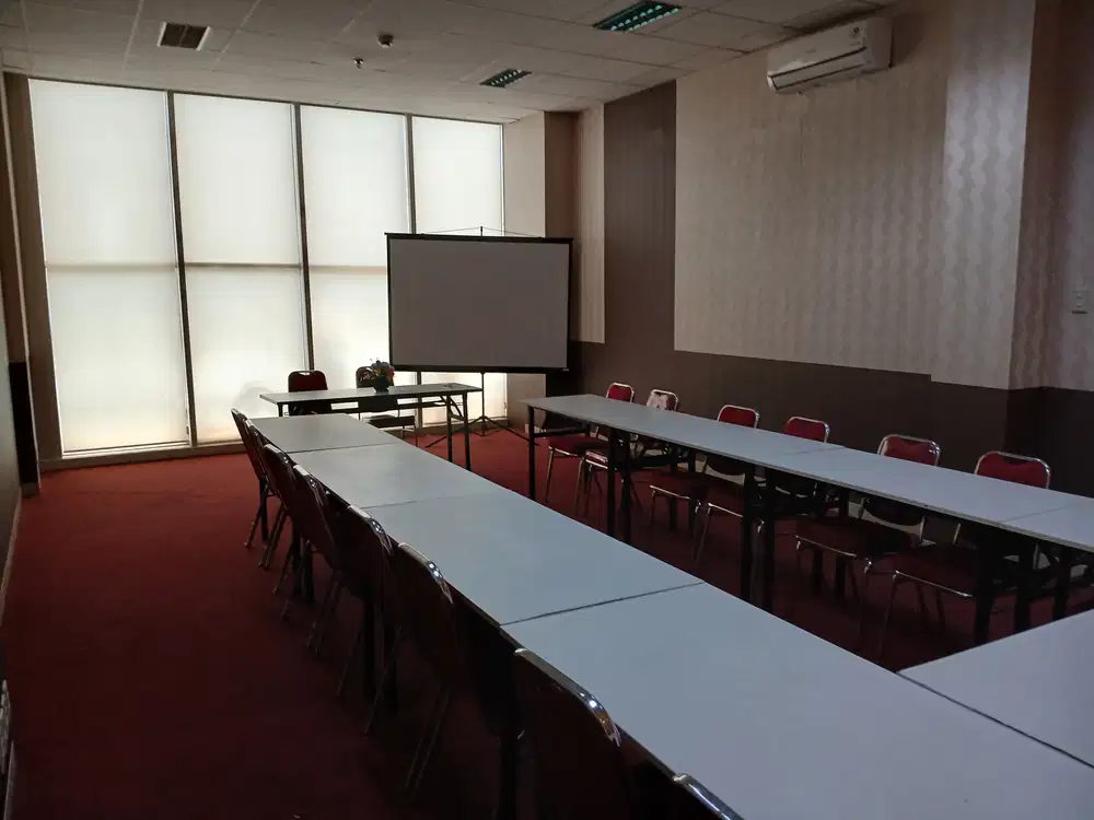 DSEWAKAN KANTOR / Co WORKING SPACE/ RUANG USAHA  STRATEGIS DI BLOK M