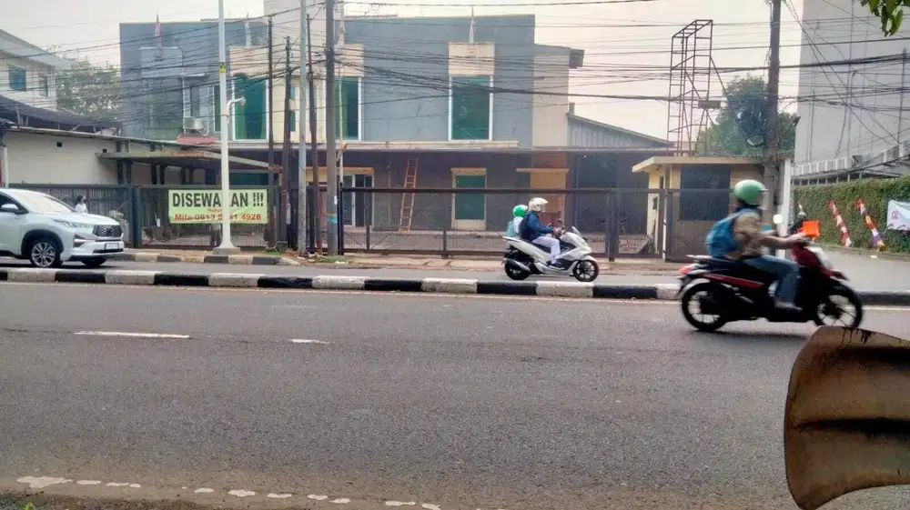 Gedung siap huni Disewakan di Kawasan Pusat Bisnis Pasar Minggu . loka