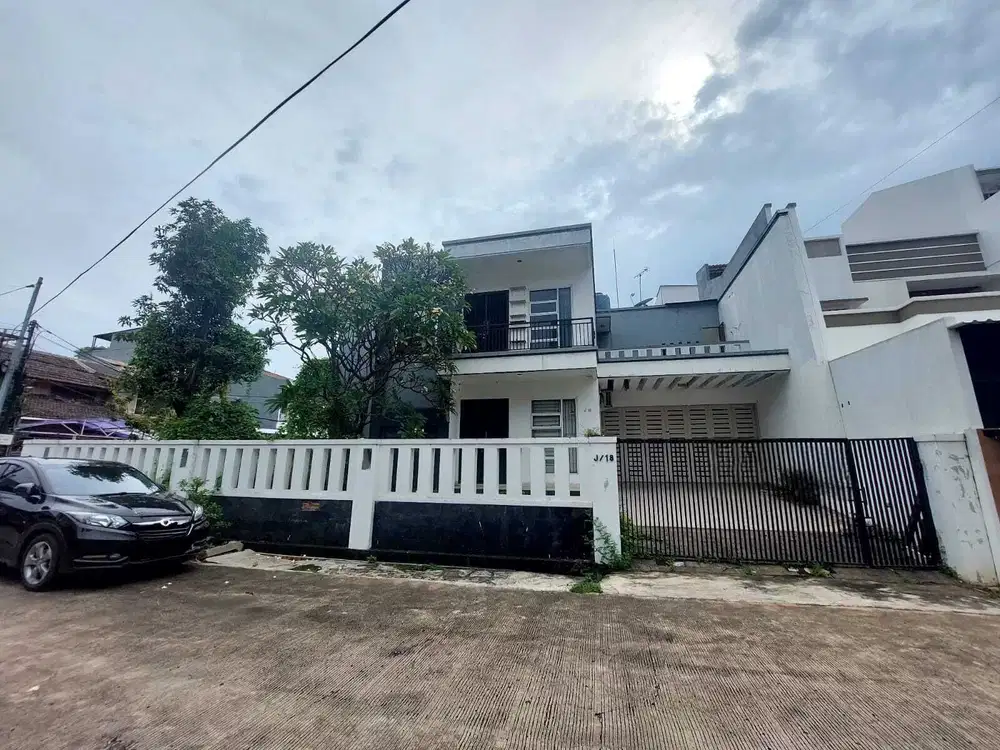 Harga Murah Rumah Rapi Dan Siap Huni 2 Lantai Di Kelapa Gading