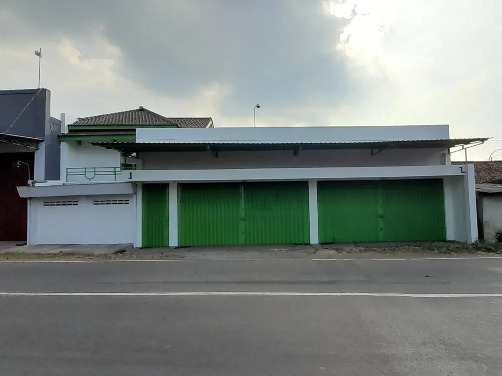 Ruko Strategis di Jombang, Akses Mudah & Fasilitas Lengkap