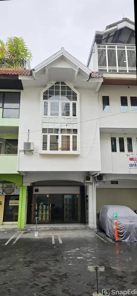 Dijual Ruko Strategis 3 Lantai di Setrasari, Bandung Utara