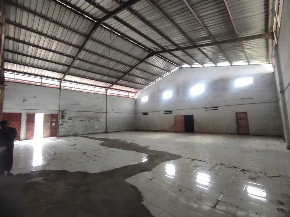 Disewakan Gudang Siap Pakai di Jl Fatahilah Cirebon
