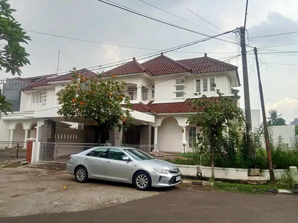 Rumah Hook Besar Ada Taman Siap Huni Di Kemang Pratama 3 Bekasi