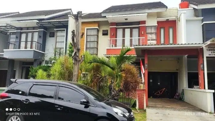 Dijual Rumah Bagus Cluster Heliconia Harapan Indah Bekasi