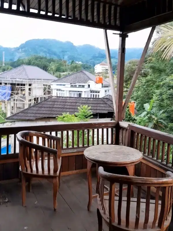 Villa dijual murah di cisarua Bogor